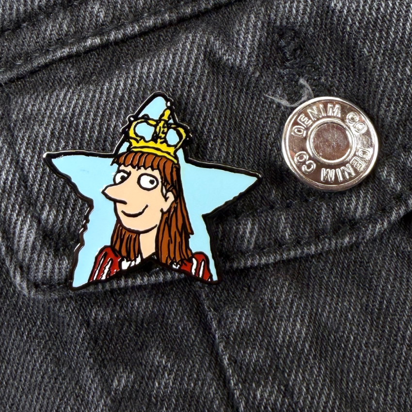 Princess Pearl Pin Badge 3